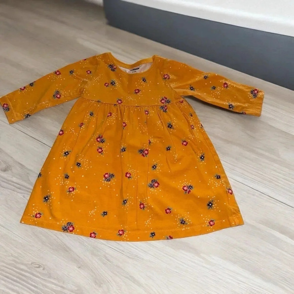 Old Navy Other - NWOT Old Navy Girls Long Sleeve Dress size 6-12 months